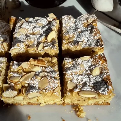 Almond Croissant Cookie Bars: Irresistibly Buttery Delight
