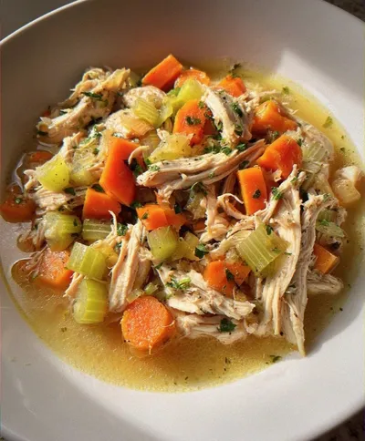 Garlic Chicken Pitas with Dill Yogurt Sauce: 5 Flavorful Tips