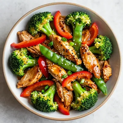 Healthy Meal Prep Chicken and Veggie Stir Fry